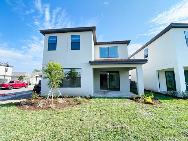 Building Photo - Winter Park  home in a Gated Community