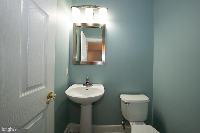 Building Photo - 757 Whitetail Cir