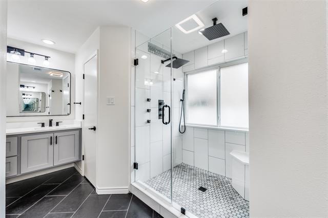 Building Photo - 3805 Brookhaven Cir