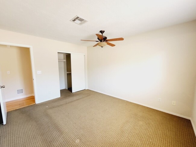 Building Photo - 3 Bedroom Close to Intel, Kyrene Schools!
