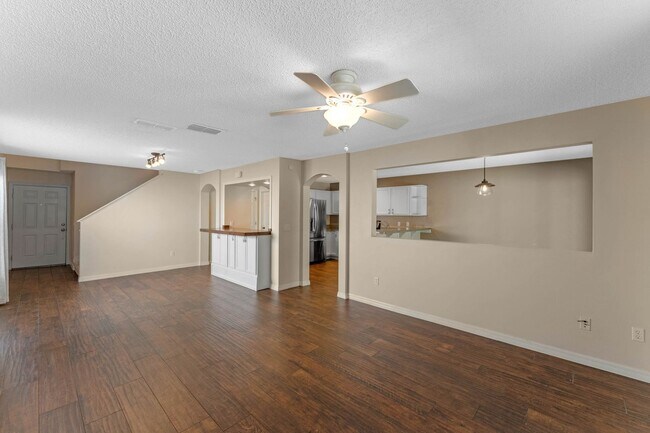 Building Photo - 15321 Harrowgate Way