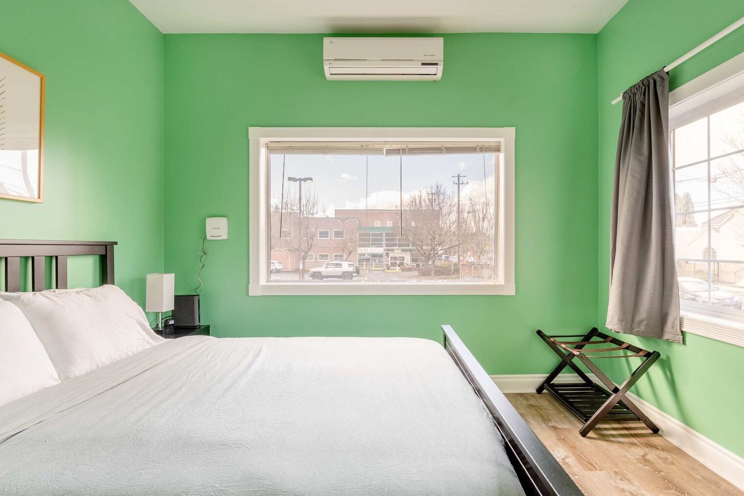 Building Photo - 4004 SE Division St