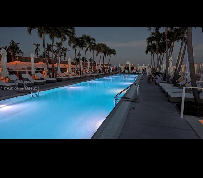 Building Photo - 2301 Collins Ave