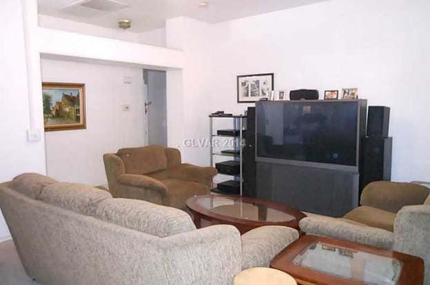 Building Photo - 460 Wright Way