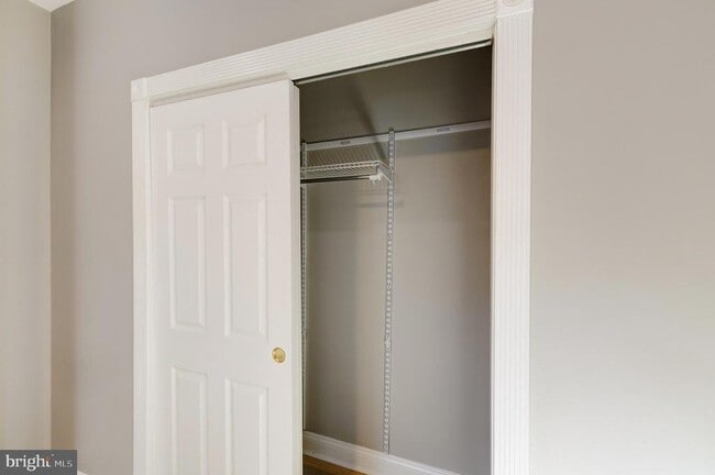 Building Photo - 1393 F St NE