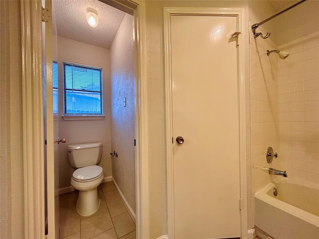 Building Photo - 1709 Morning Quail Dr