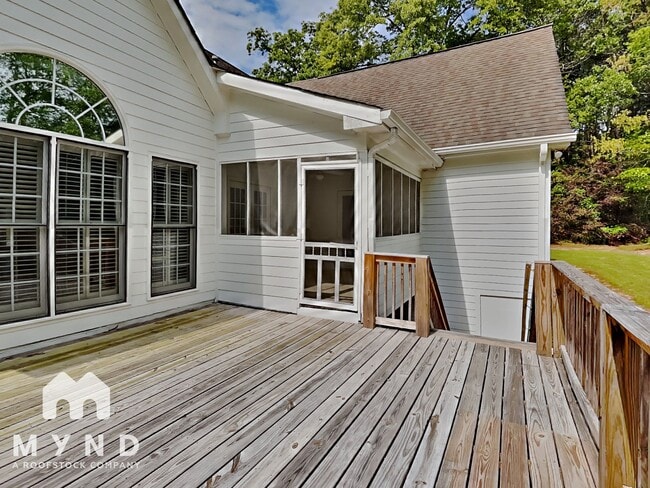 Building Photo - 1918 Tribble Crest Dr