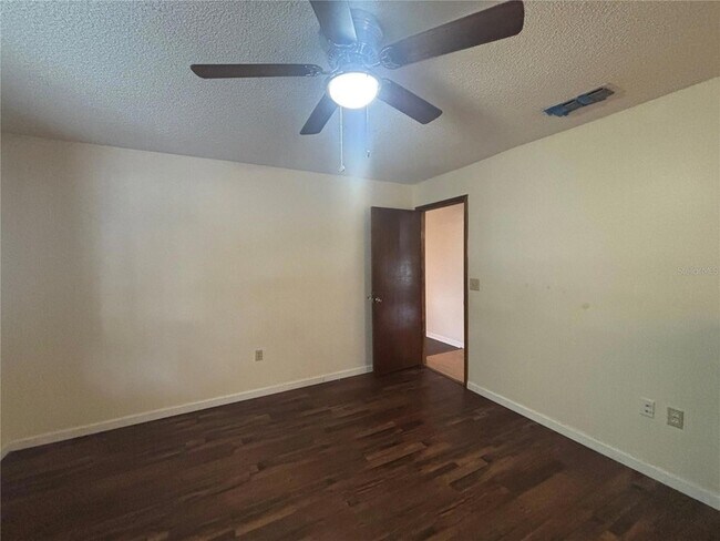 Building Photo - 10211 SW 93rd Ct