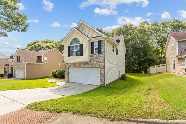 Building Photo - 2422 Temple View Dr
