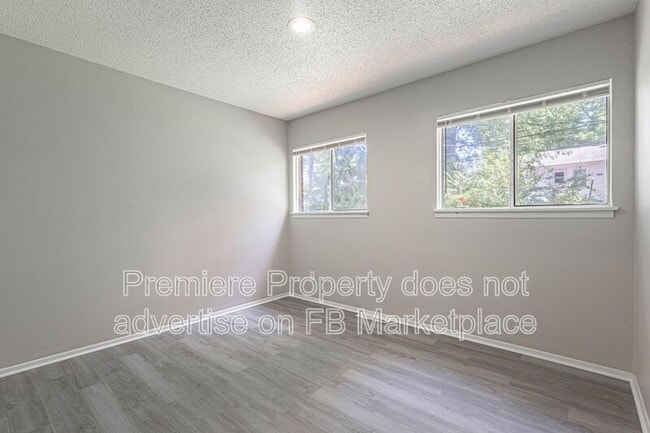 Building Photo - 8441 Kessler St