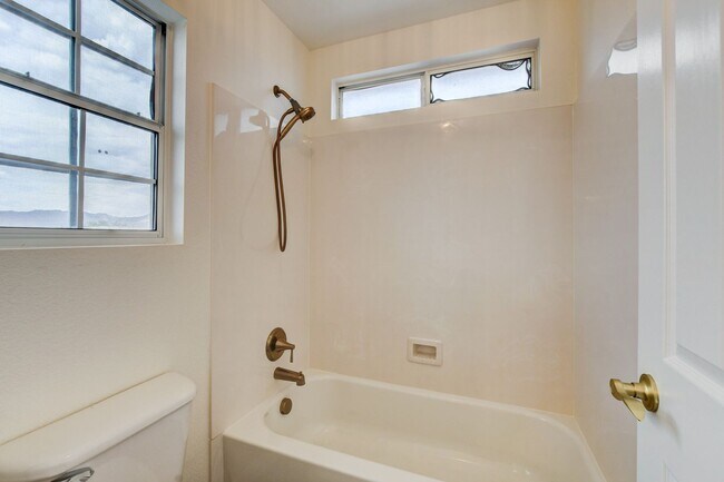 Building Photo - 8913 Arabian Filly Ave