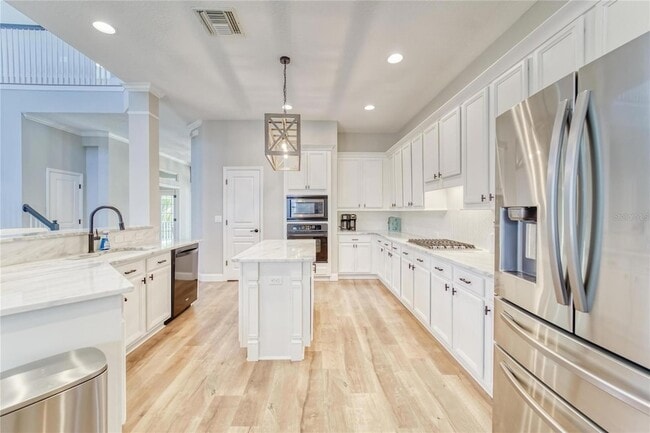 Building Photo - 5225 Brighton Shore Dr