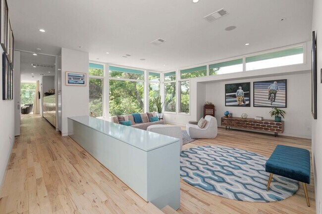 Building Photo - 5613 Clarion Cove