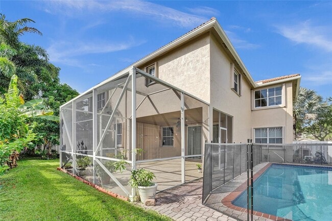 Building Photo - 1379 NW 166th Ave