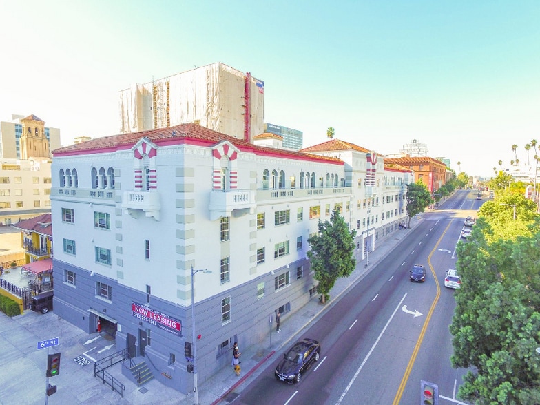 Building Photo - 3550 W 6th St