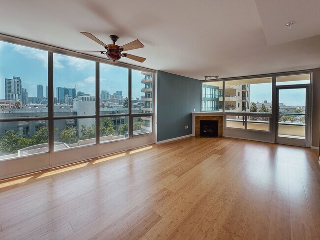 Building Photo - Modern 2 Bed, 2 Bath Condo in the Heart of...