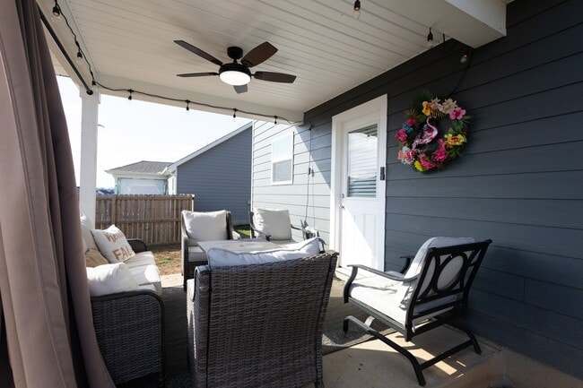 Building Photo - 3174 White Ash St