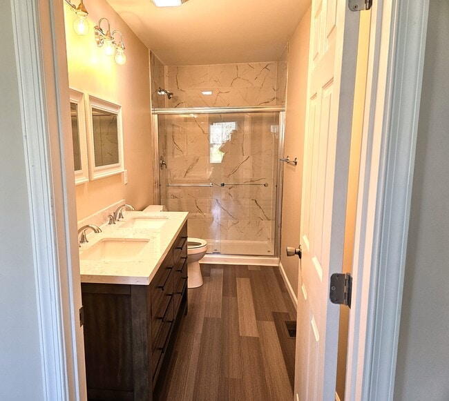 Building Photo - 1840 Cedar Hall Rd