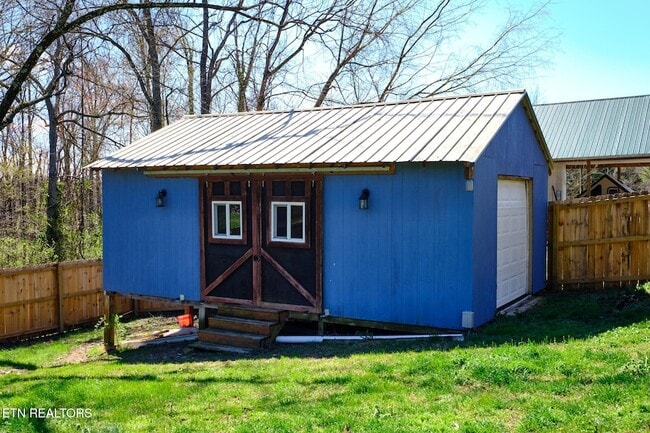 Building Photo - 548 Murray Rd NW