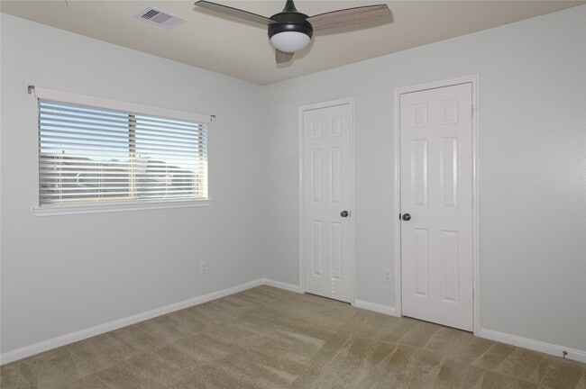 Building Photo - 15619 Mossy Park