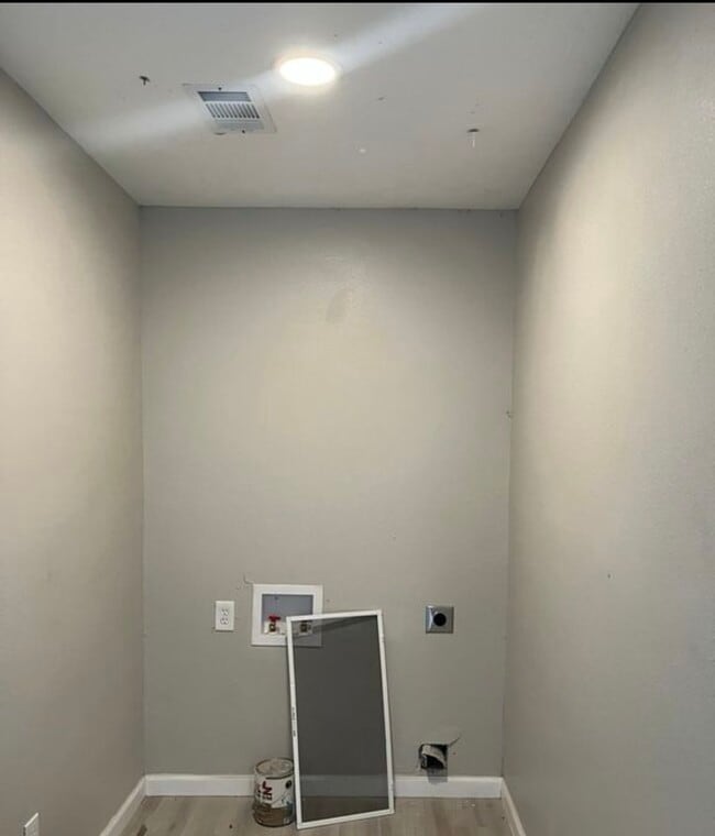 Building Photo - 1302 Parker St