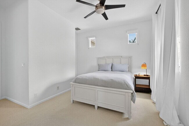 Building Photo - 11587 Manatee Bay Ln
