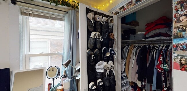 Building Photo - Bassett &amp; Wash, LLC 511WW