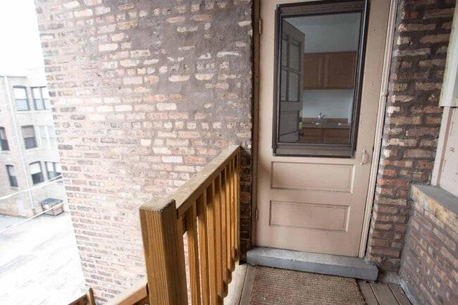 Floorplan - 5339-5345 S. Woodlawn Avenue