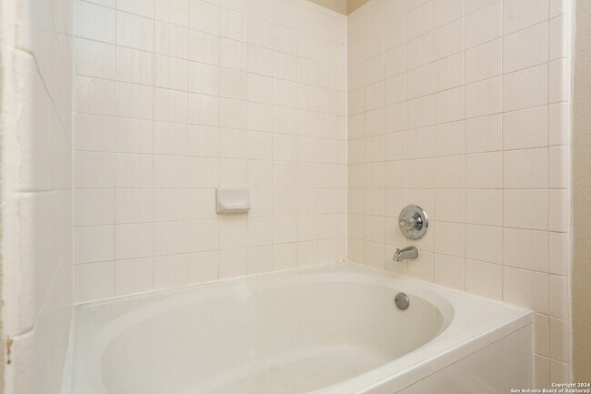 Building Photo - 11335 Branding Depot