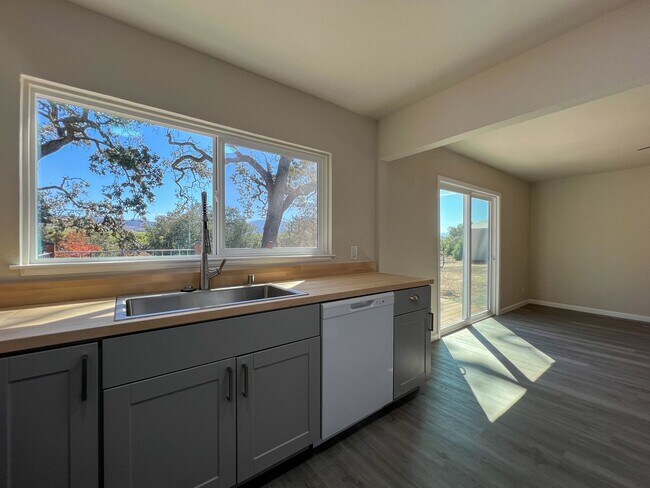 Building Photo - 1120 Soda Canyon Rd