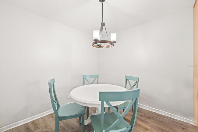 Building Photo - 3267 39th St S