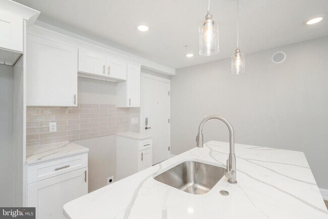 Building Photo - 2304 N 9th St