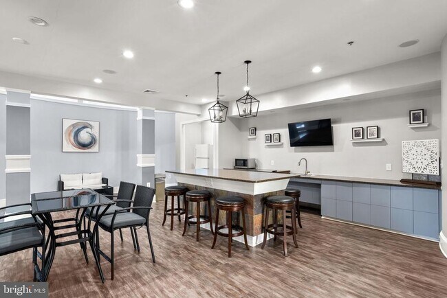 Building Photo - 501 Sunset View Terrace SE