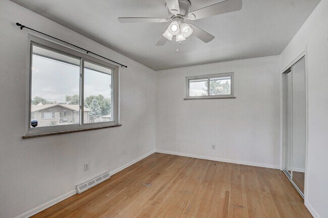 Building Photo - $2,595- 4 Bed, 2 Bath Home in Arvada with ...