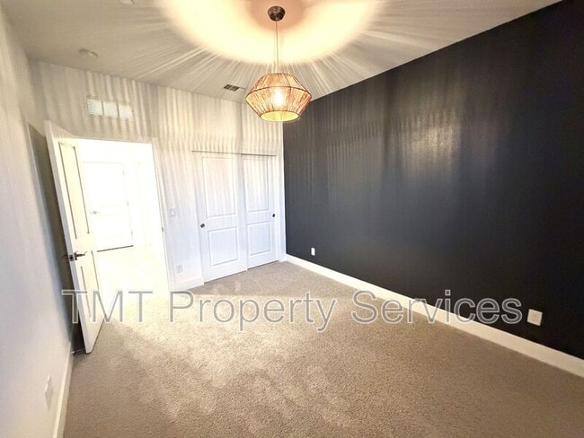 Building Photo - 12256 Alamosa Dr