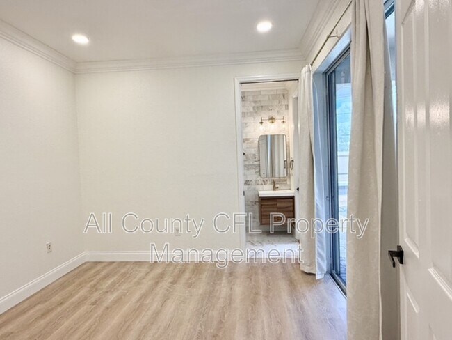 Building Photo - 9166 Tuscan Valley Pl
