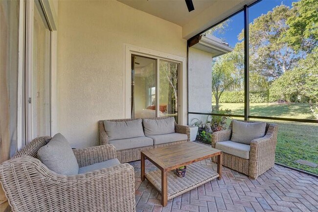 Building Photo - 7421 NW 115th Terrace