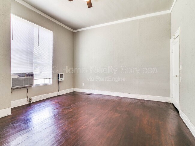 Building Photo - 1740 NW 11th St