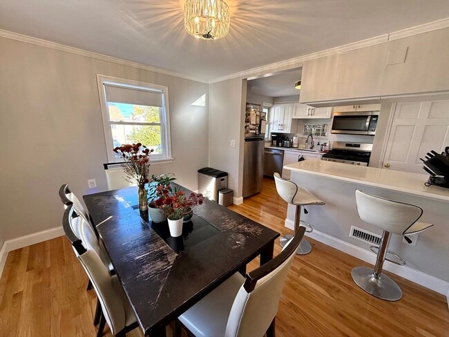 Building Photo - 31 York Ave