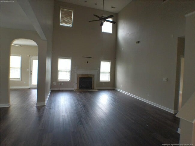 Building Photo - 952 Ronald Reagan Drive