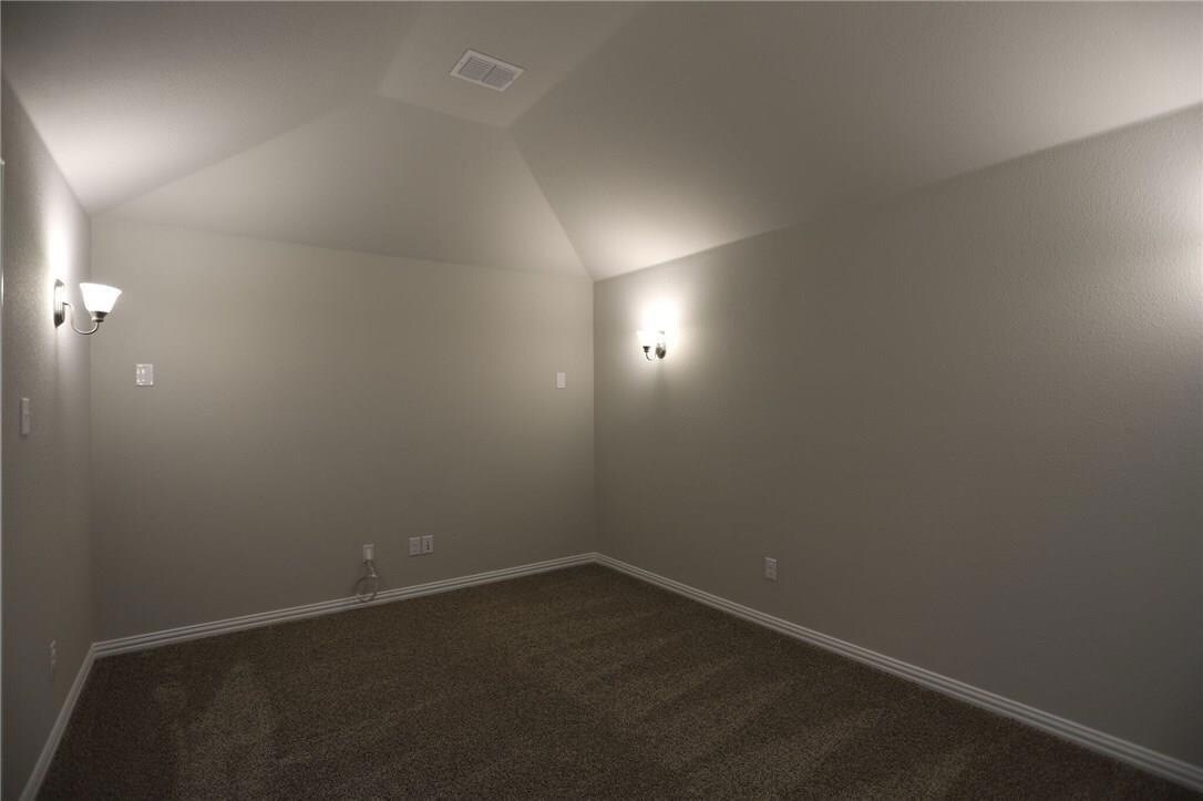 Building Photo - 15928 Holly Crk