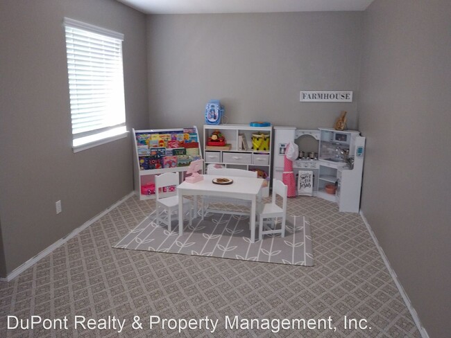 Building Photo - 3 br, 2.5 bath House - 1222 Evans Ct
