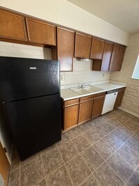 Building Photo - 4549 E Bellevue St
