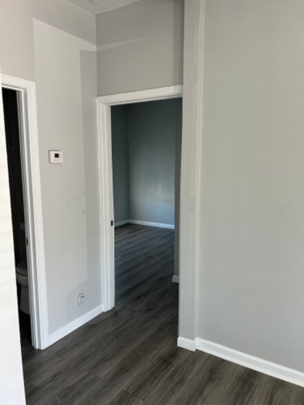 Building Photo - 340 W Highland Ave