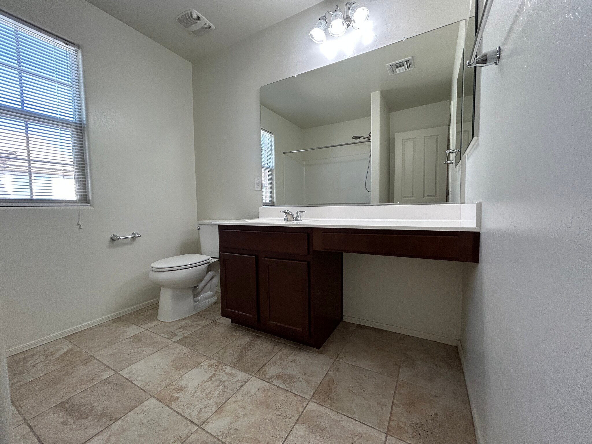 Building Photo - 2964 S Washington St