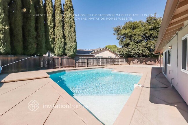 Building Photo - 9651 Elmira Cir