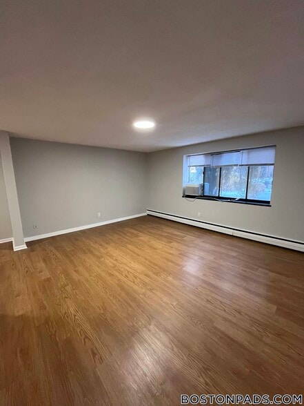 Building Photo - 230 Babcock St