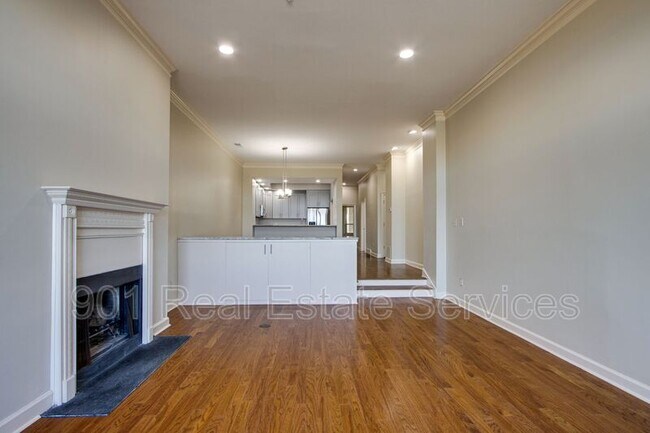 Building Photo - 393 Tennessee St