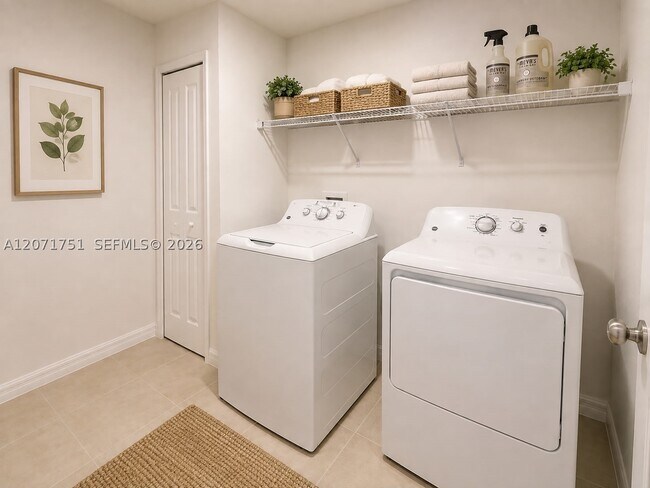 Building Photo - 17293 Cantu Ct