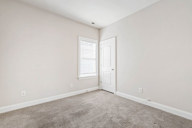 Building Photo - Charming and Move-In Ready 3BR Home | Prim...